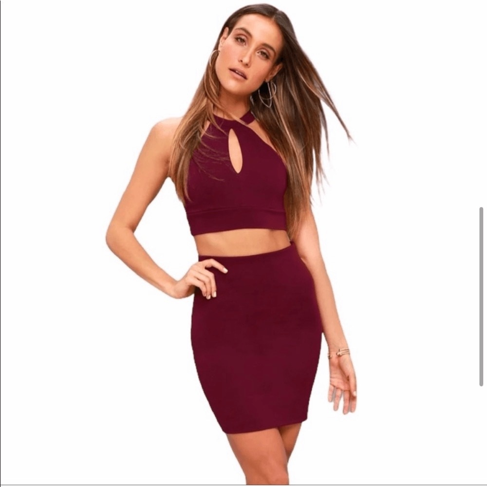 Lulu’s | Medium | Burgundy